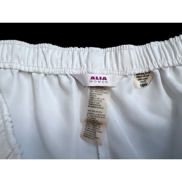ALIA Womens Plus Size 18W White Pull On Elastic Waist Cropped Capri Pants - Picture 5 of 5